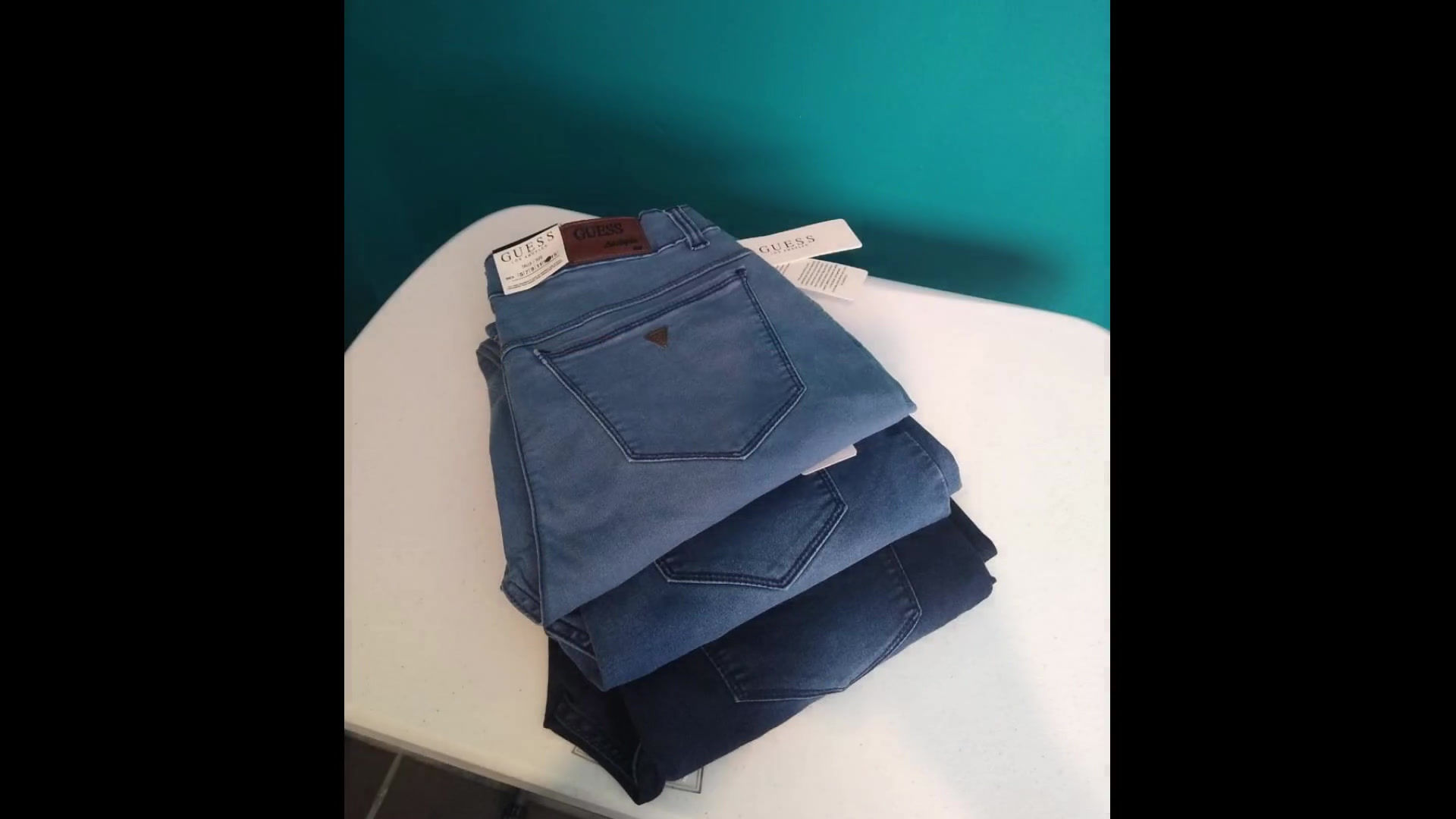 Pantalón GUESS skinny