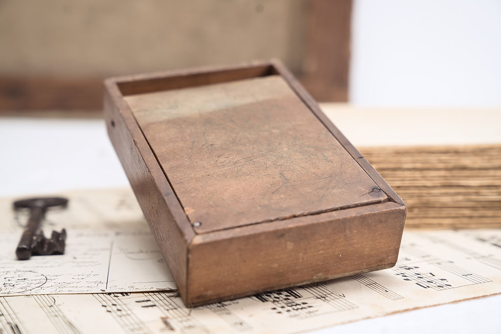 Thumbnail: French Vintage Card Game