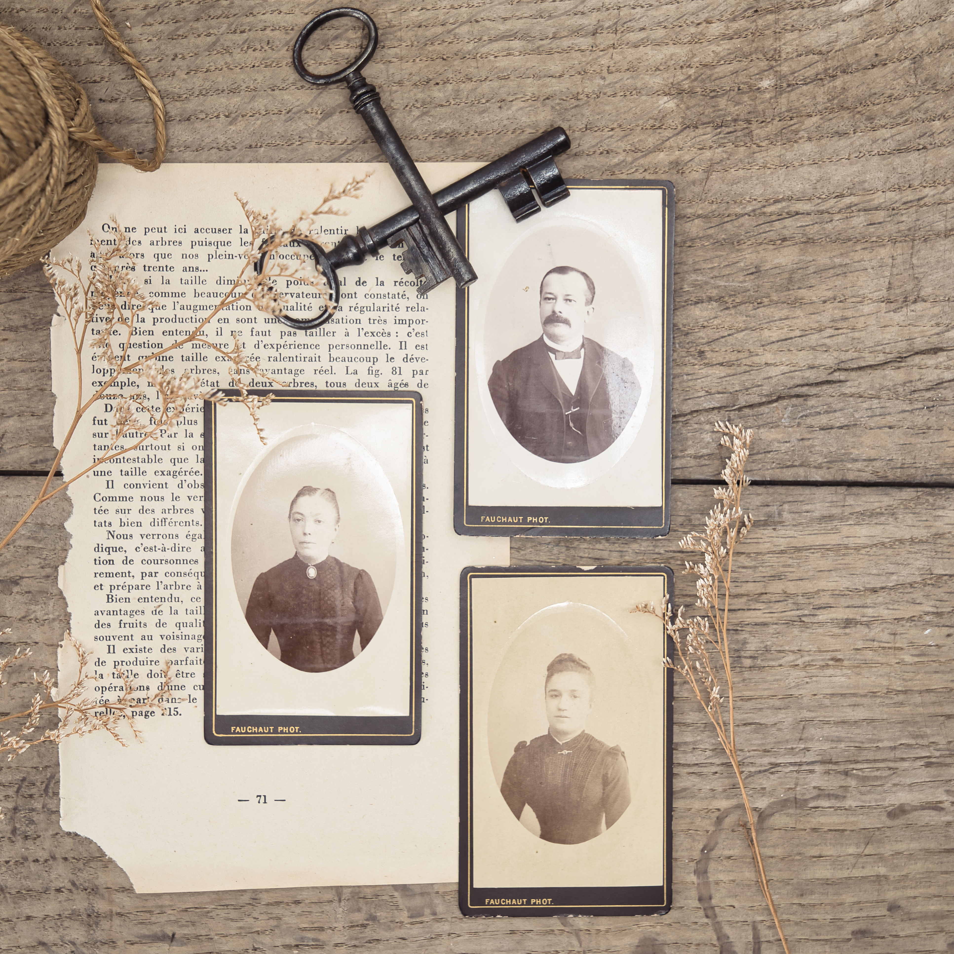 Lot of French Antique Photos