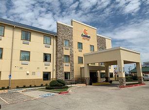 comfort suites.JPG