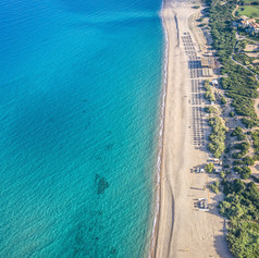 Now Boarding-Griekenland-The Westin Resort Costa Navarino-The Dunes Beach_Aerial (1)-min.