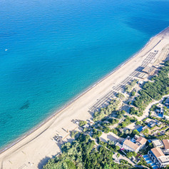 Now Boarding-Griekenland-The Romanos Costa Navarino-The Dunes Beach_Romanos_Aerial (2)-min