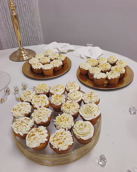 BlenderAndBaker_White&GoldWeddingCake_V3_RE-06212025