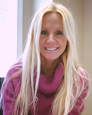 Tammy Headshot.jpg