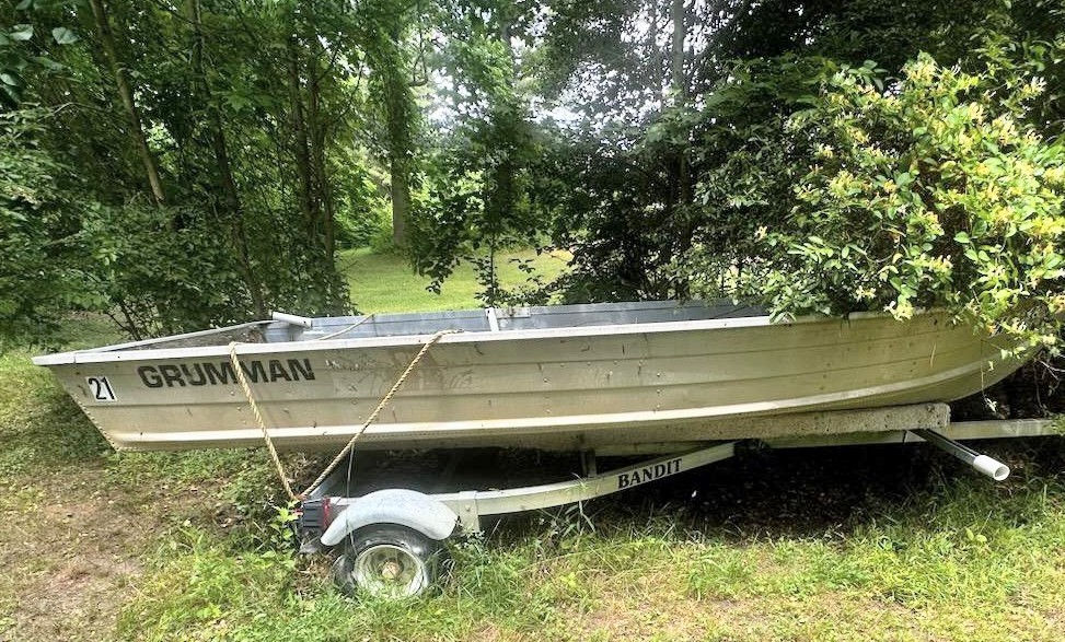 Online Auction White Pine Estate Sales & Auctions Chesterfield Township