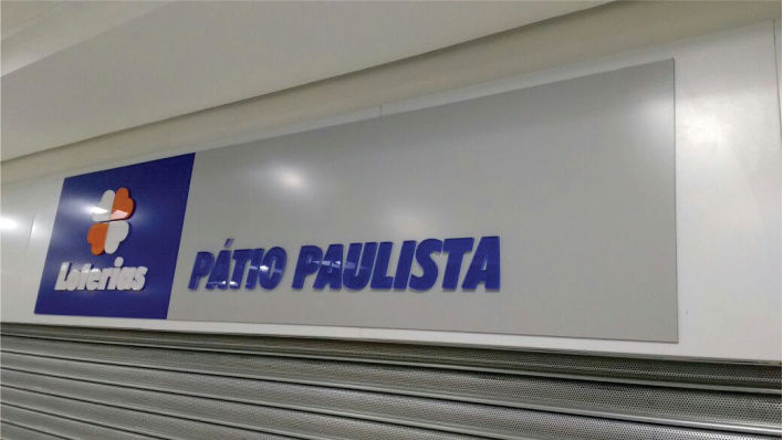 PAINEL FACHADA | LETRAS EM ACRÍLICO
