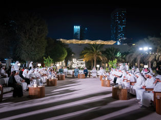 Abdullah bin Zayed meets with leaders and employees of government entities at "Barzat Abu Dhabi"