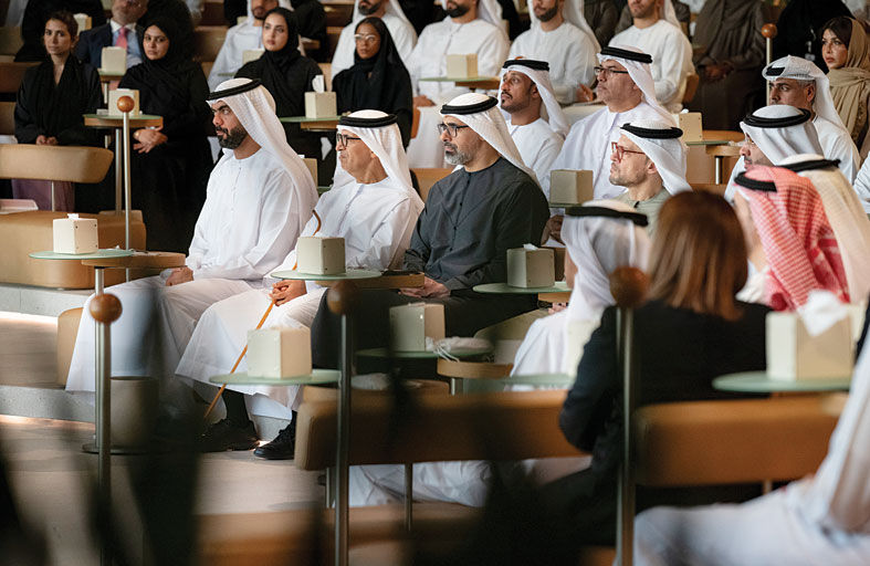 سمو الشيخ خالد بن محمد بن زايد آل نهيان ولي عهد أبوظبي