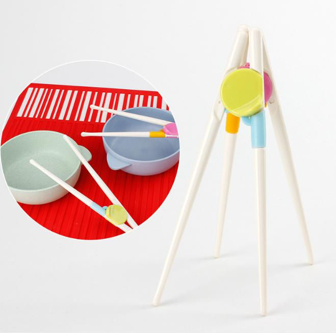 縮圖：日本 兒童練習筷子