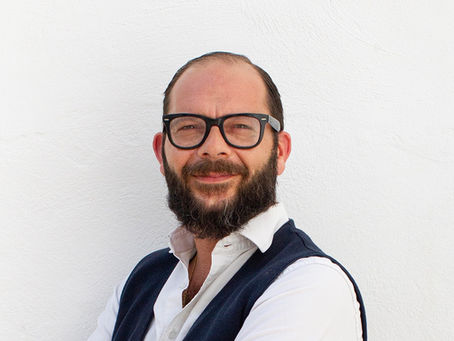 The Maestro of Grapes: Unveiling Carlo Tofani's Journey as a Sommelier Extraordinaire
