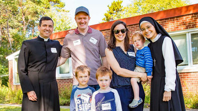 familia-alegre-consagrados-santidad