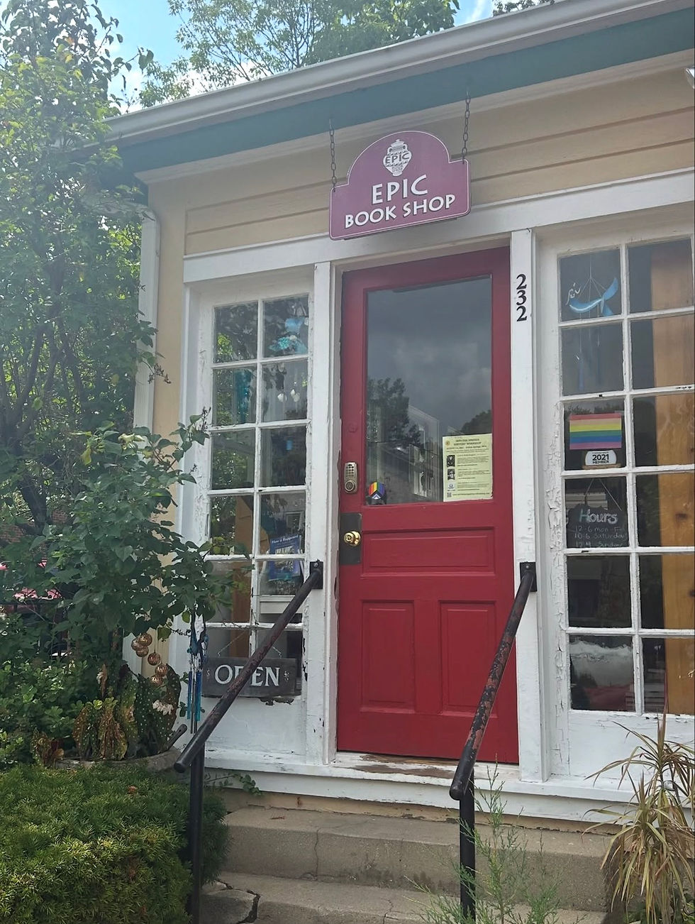 Lit and Flicks Bookstore Tour : Epic Book Shop