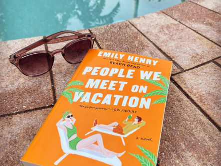 People We Meet on Vacation by Emily Henry (2021)