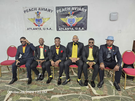 Peach Aviary Georgia: The Foundation of the Aviary Club in North America