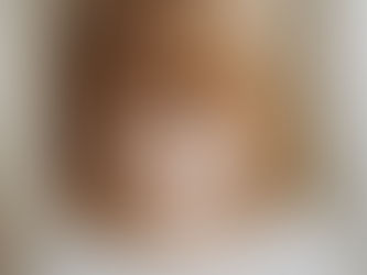 Zeitlose Kinderportraits im Fensterlicht