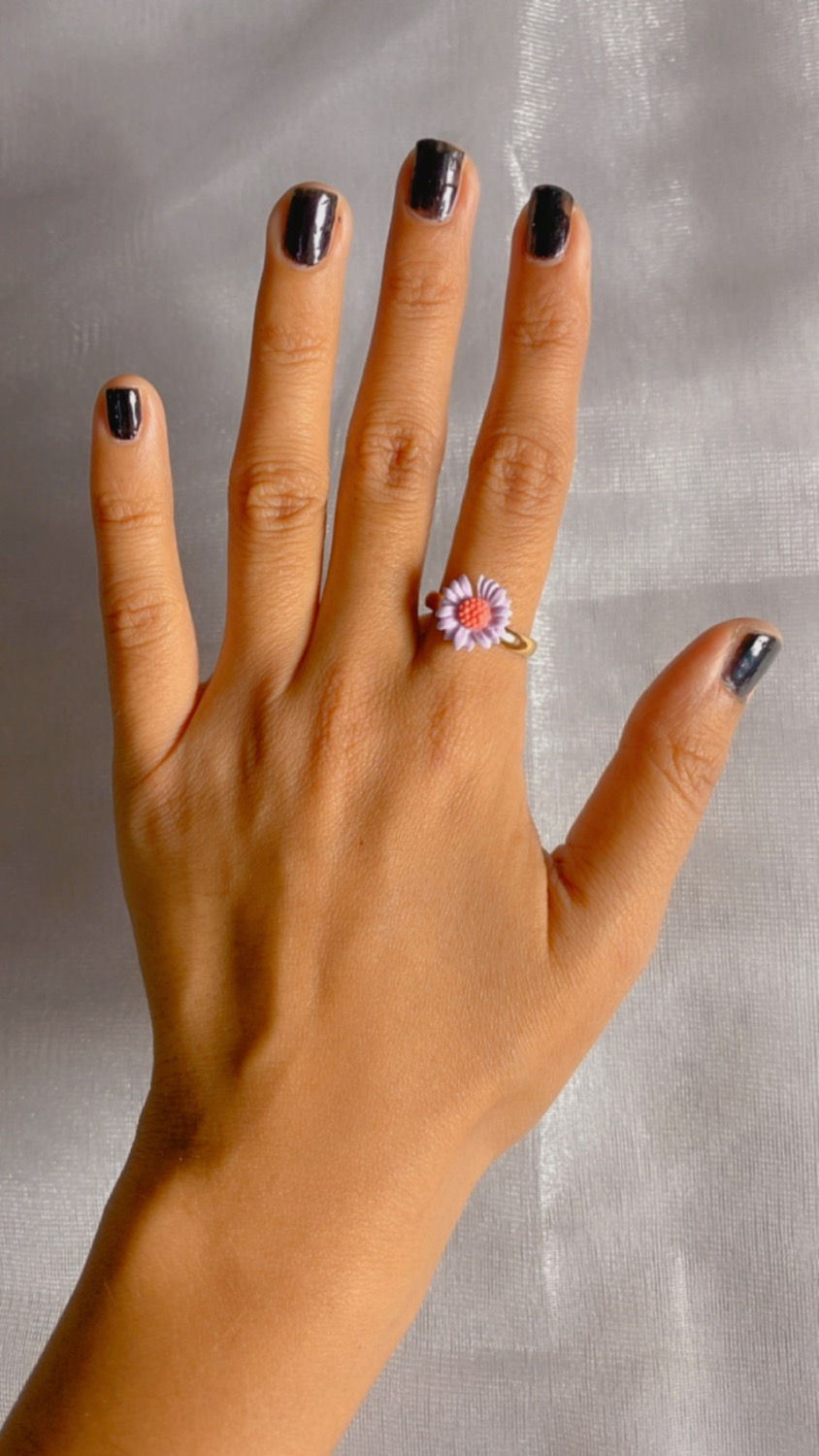 Thumbnail: Daisy Flower Adjustable Finger Ring