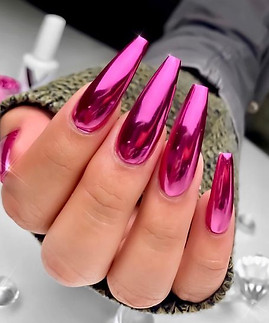 chrome nails1.jpeg