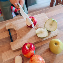 kids chopping apples