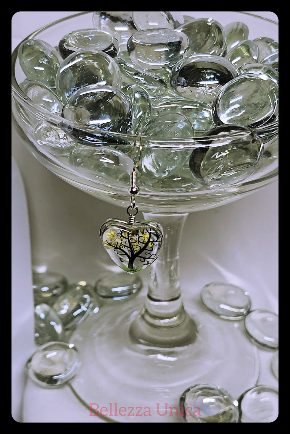 Thumbnail: Dangle Earrings - Dried Flower (Heart) in Resin