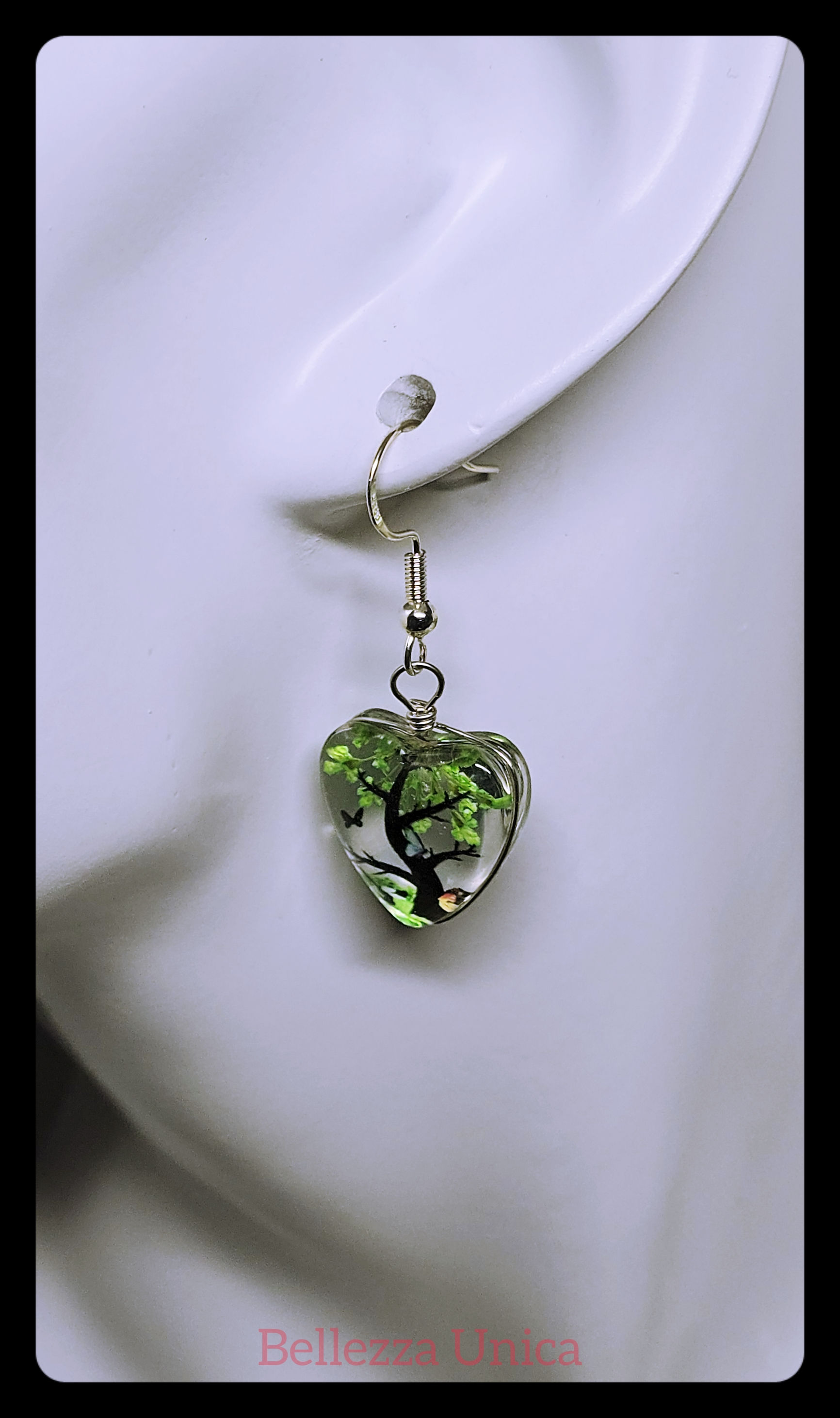 Dangle Earrings - Dried Flower (Heart) in Resin