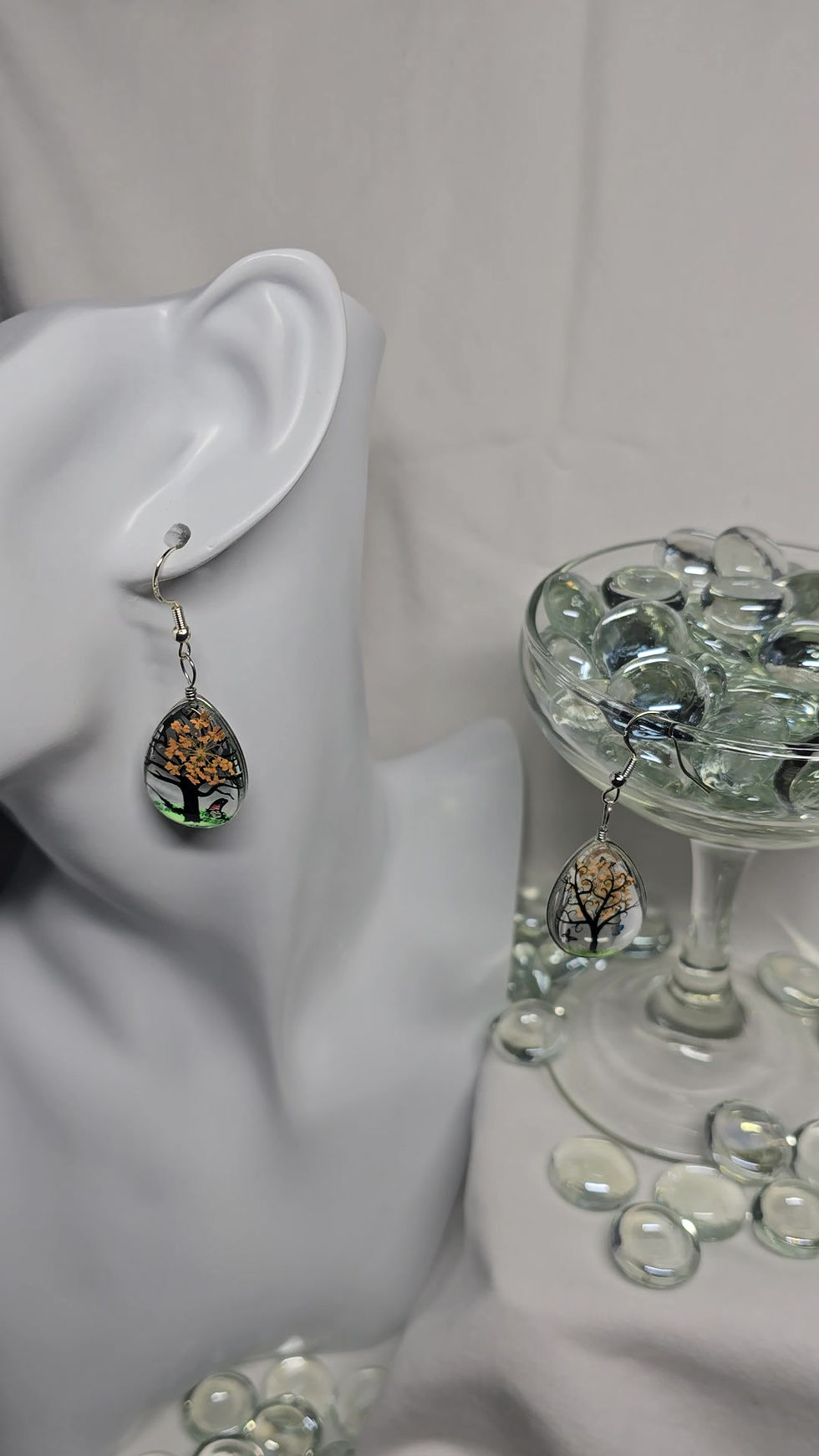 Thumbnail: Dangle Earrings - Dried Flower