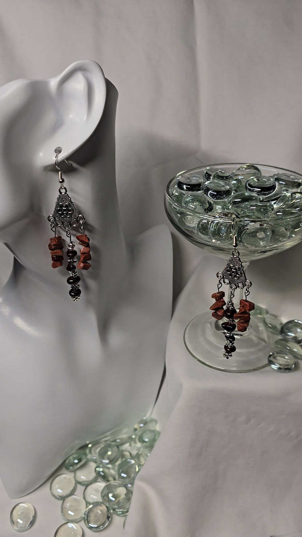 Thumbnail: Dangle Earrings with Natural Stone (Garnett, Golden Sandstone)