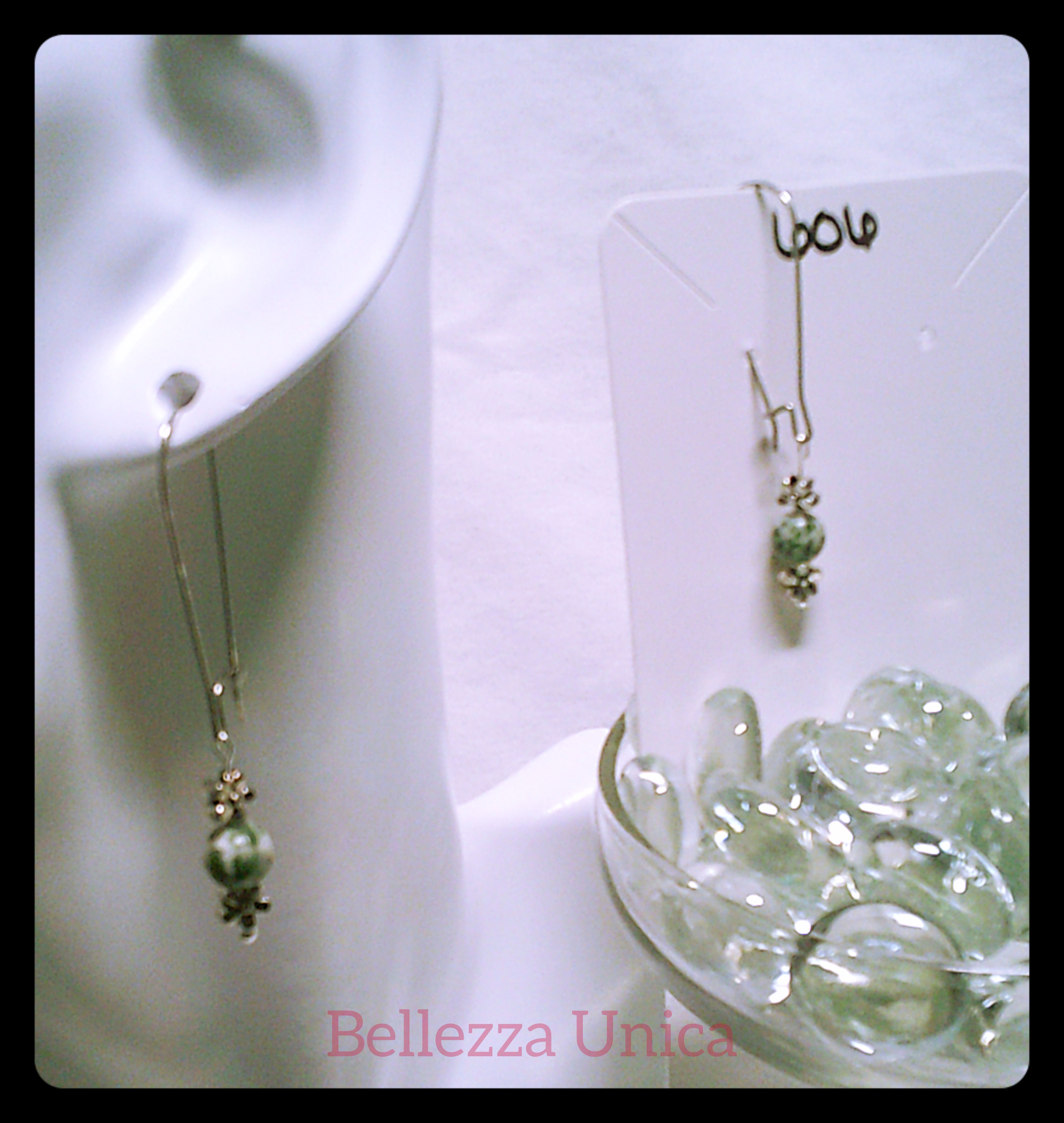 Dangle Earrings with Natural Stone - Flower (Green Dot)