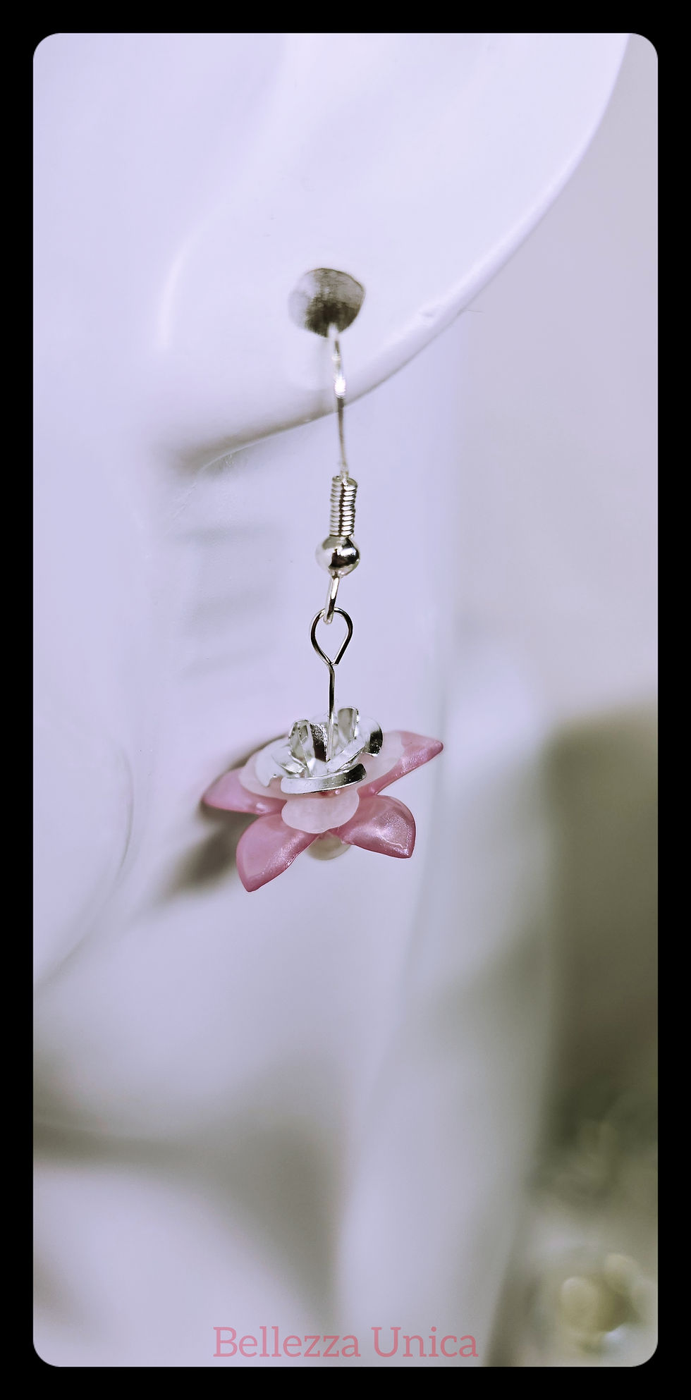 Thumbnail: Dangle Earrings - Rose