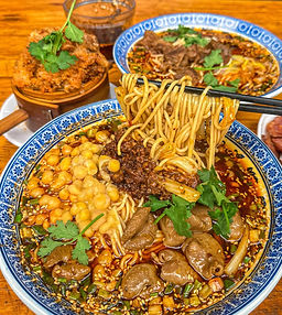 Chongqing Xiao Mian: Chongqing's soul food, Chongqing Xiao Mian. A bowl of spicy food that will make you addicted.