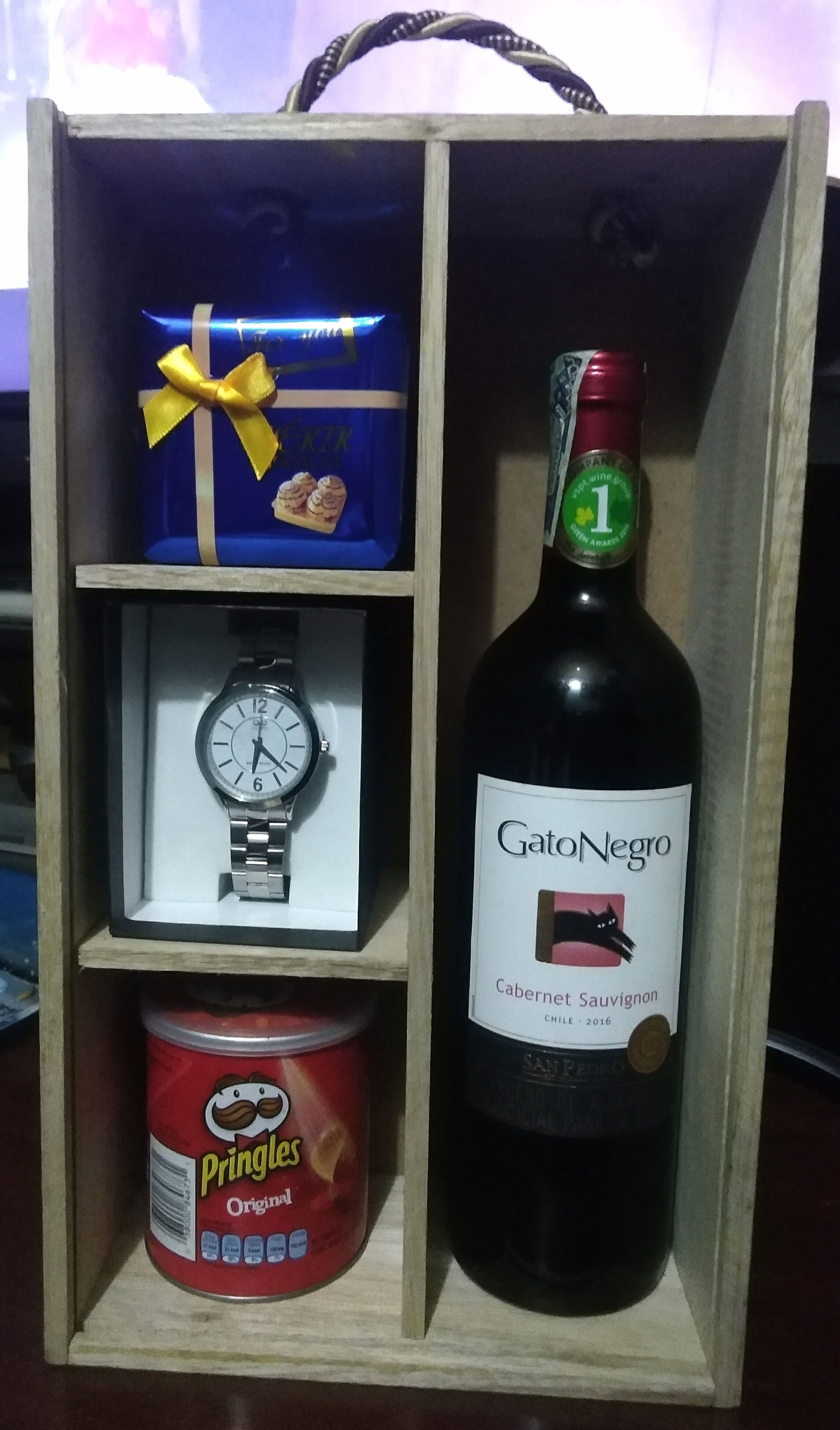 CAJA VINERA