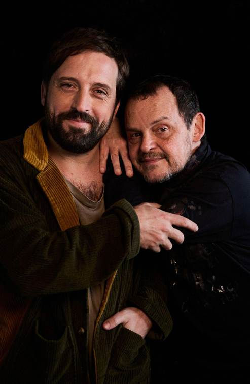 O ZELADOR: MATHEUS NACHTERGAELE E GREGÓRIO DUVIVIER PROTAGONIZAM A ADAPTAÇÃO BRASILEIRA DA SÉRIE ARGENTINA PARA O CINEMA