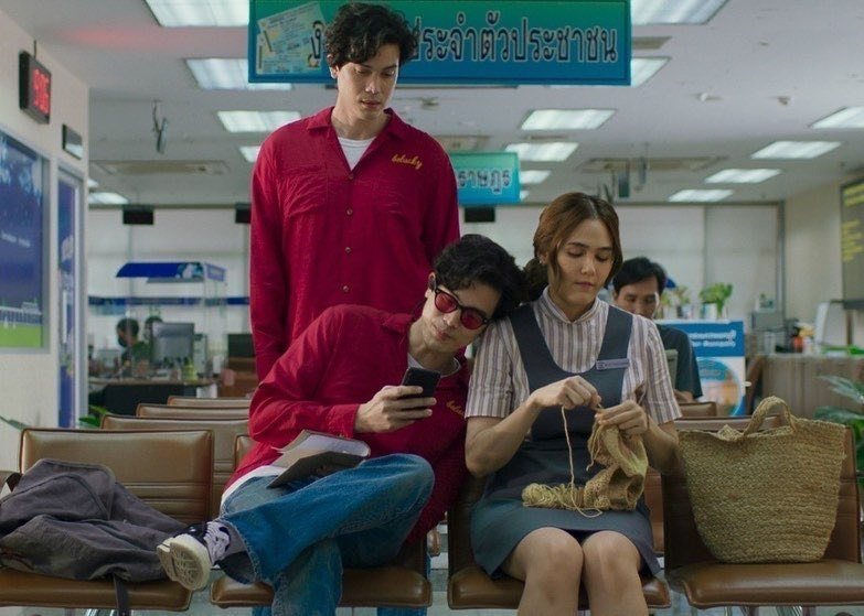 cena do filme LONG LIVE LOVE