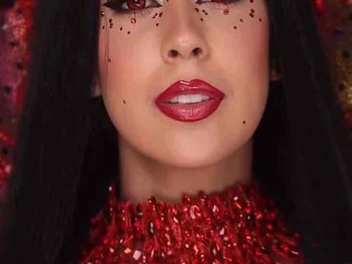 Camila Pudim viraliza em collab com Ivete Sangalo e transforma Carnaval em fenômeno de beleza nas redes