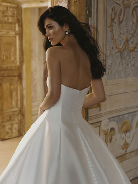 Pen·Liv | Wedding Dresses | DYLLAN |  
Js Couture Bridal Shop London 