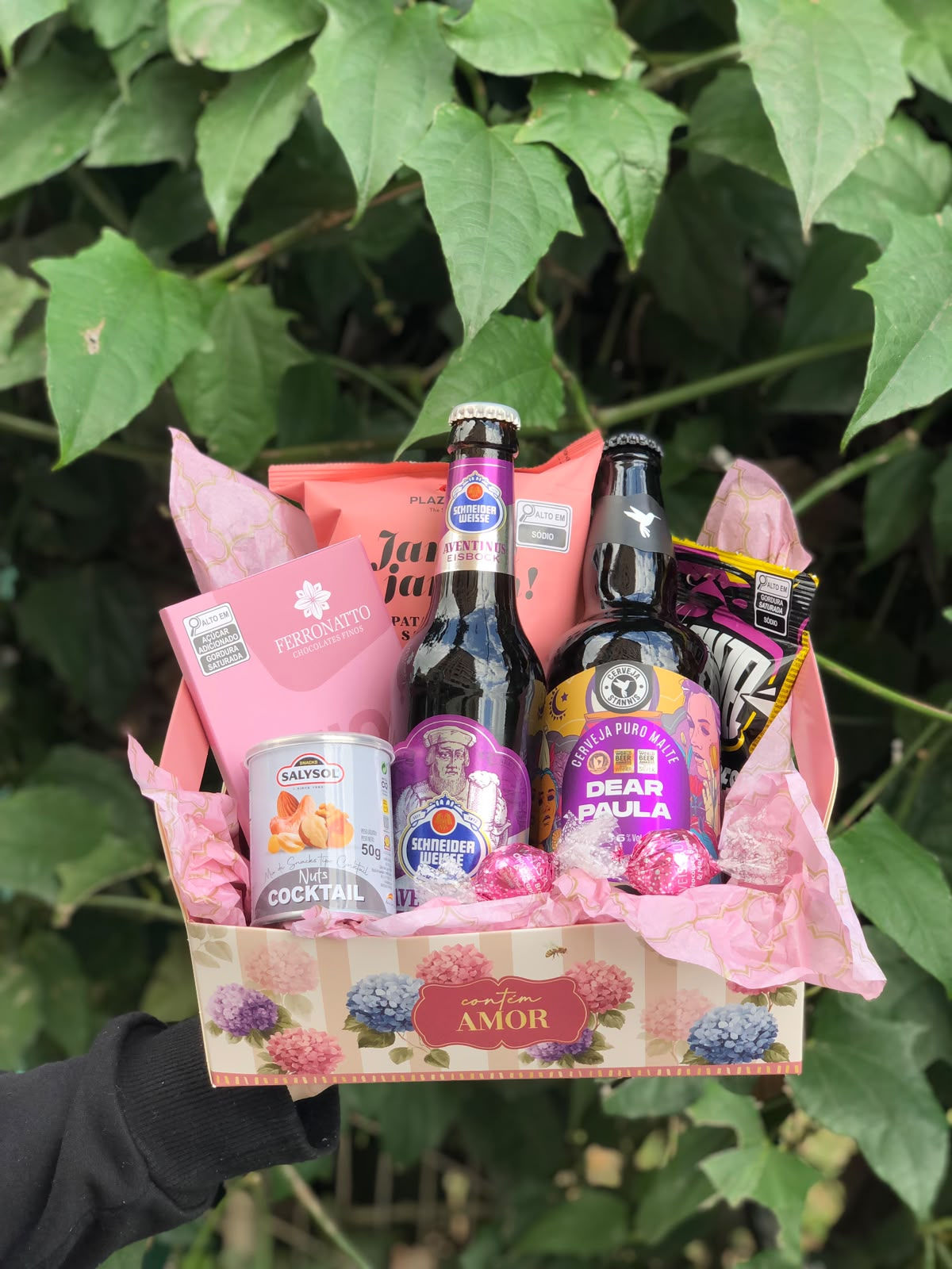 Cesta Rosé com Cervejas