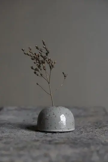 Thumbnail: bulb small round vase