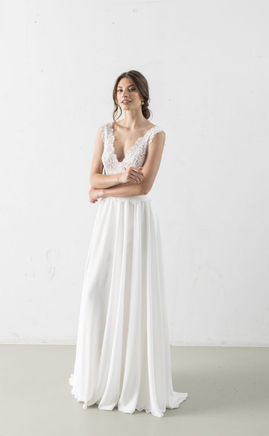 kisui-Oui-2022- Brautkleid Milele-Side-Front-768x1244.jpeg