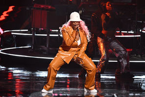 Nicole Wray Performs for Missy Elliott 