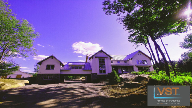 Portes et Fenêtres VST combinaison fenêtres en uPVC et portes en aluminium- triple vitrage