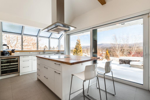 Rénovation dans les Cantons de l'est porte-patio Montréal VST MB-77HS