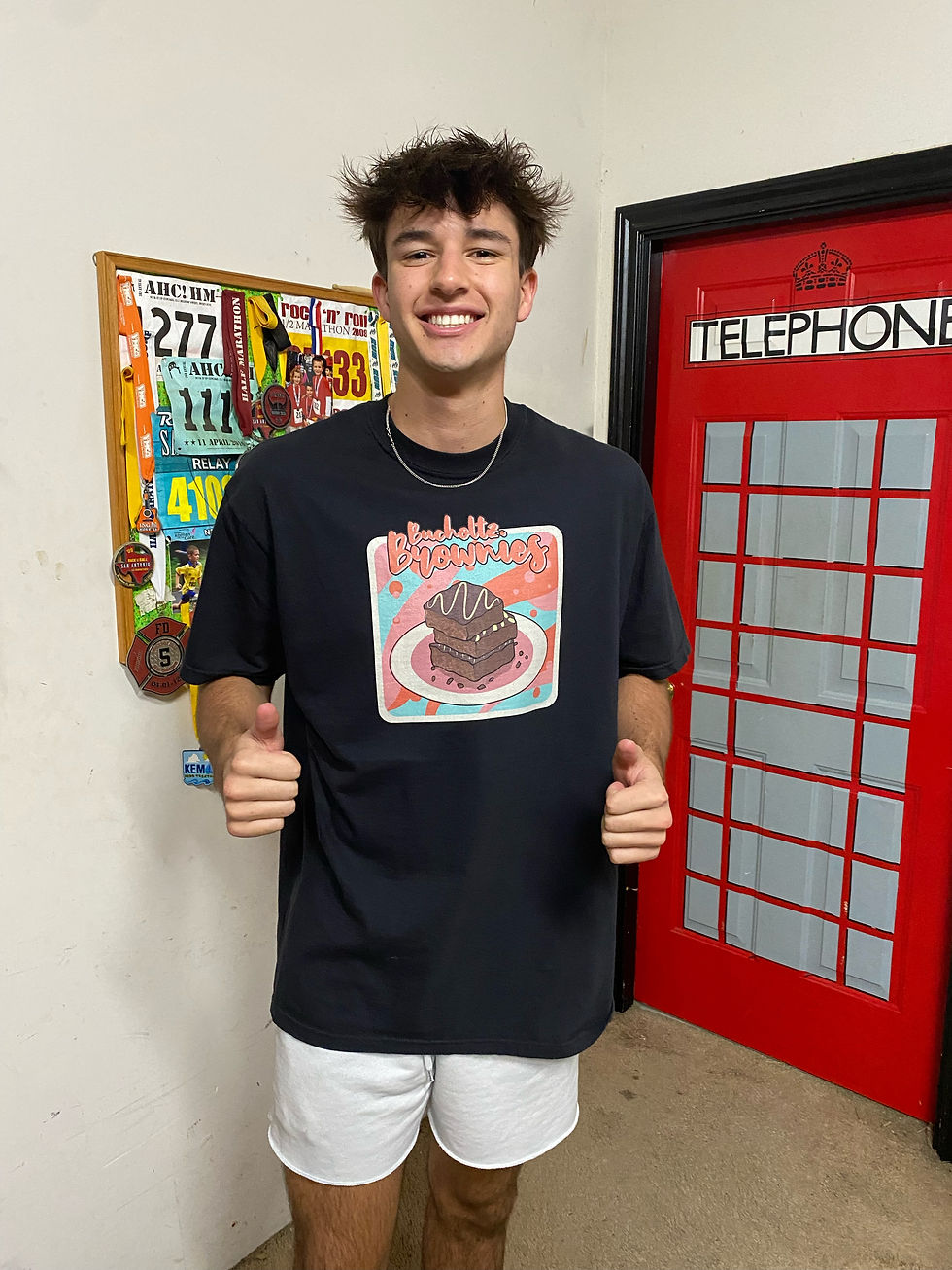 Thumbnail: BUCHOLTZ BROWNIES RETRO TEES