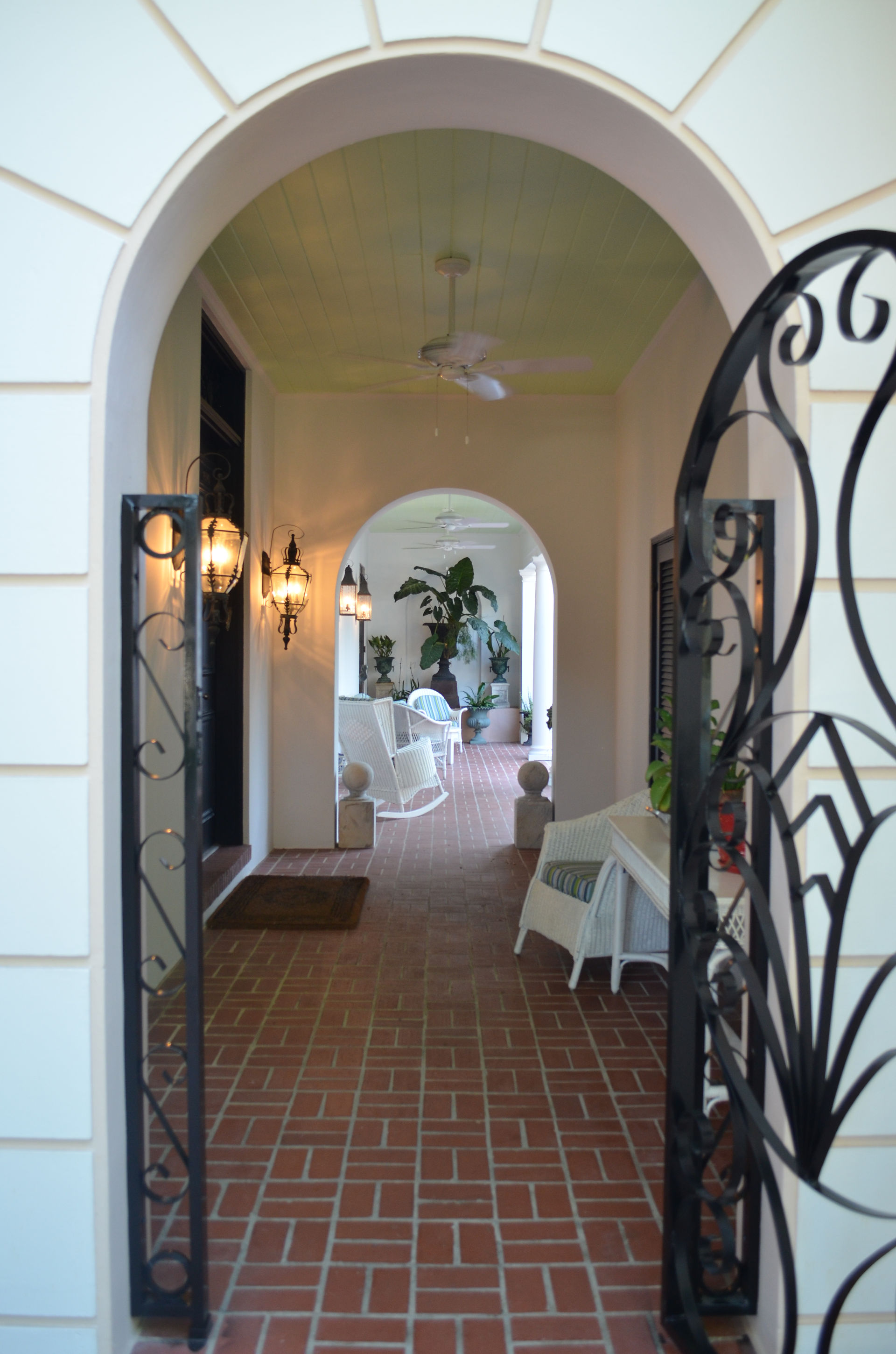 4501 Santa Maria Porch