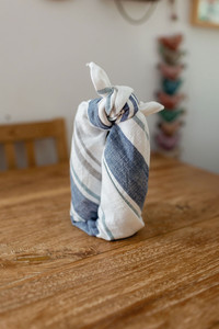 wrap gifts with tea towels