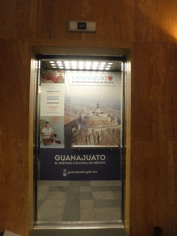 P3240296