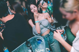 Club Sound. Gangnam, Seoul EDM nightclub open on weekdays. Reservations required for entry.