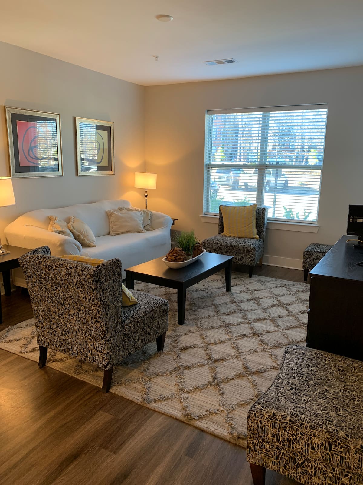 Elegant Two Bed\Two Bath Fully-Furnished In Duluth