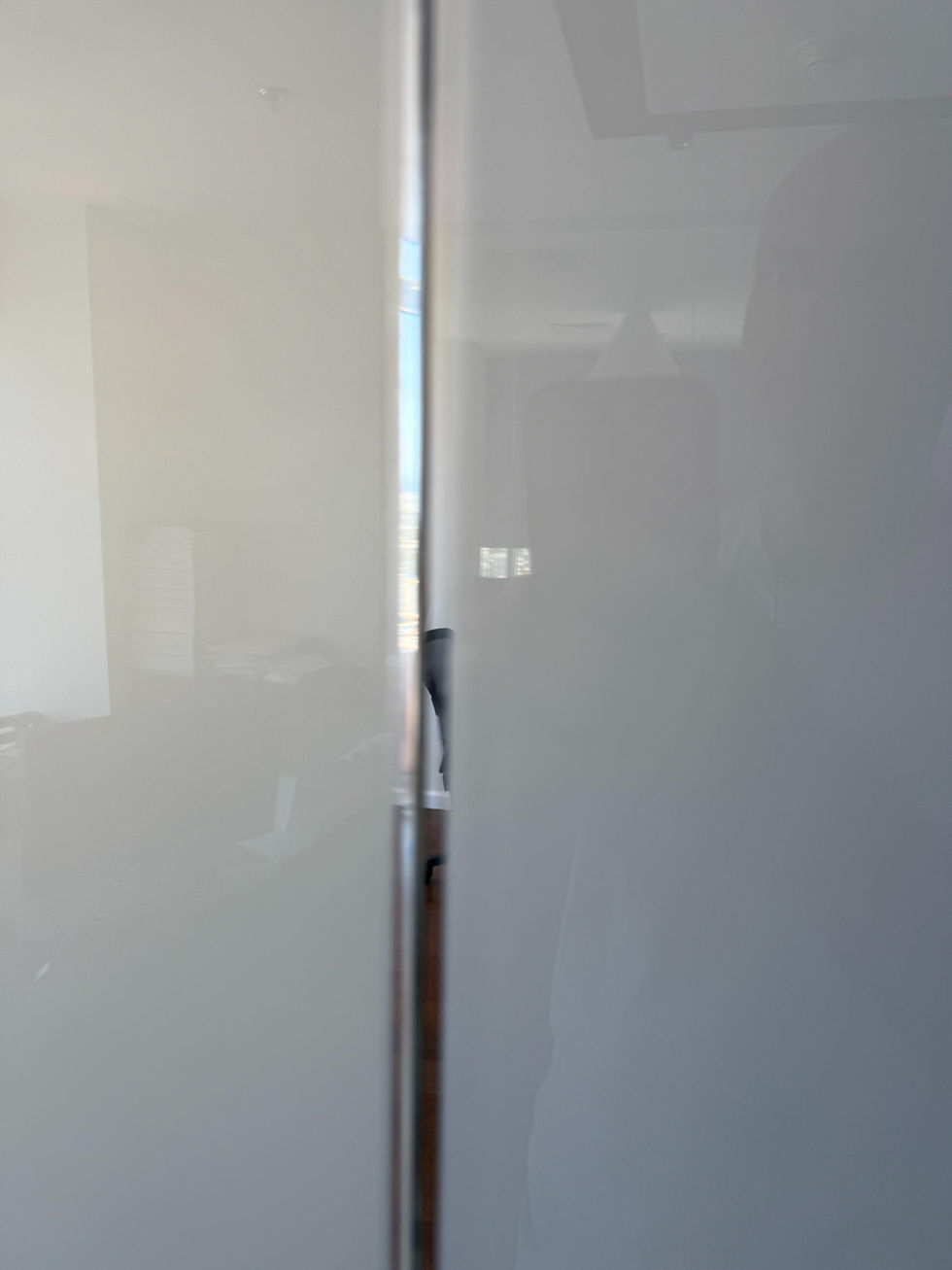 רווח לא רצוי בין שתי זכוכיות