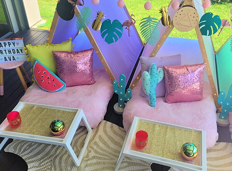 Tropical teepee party