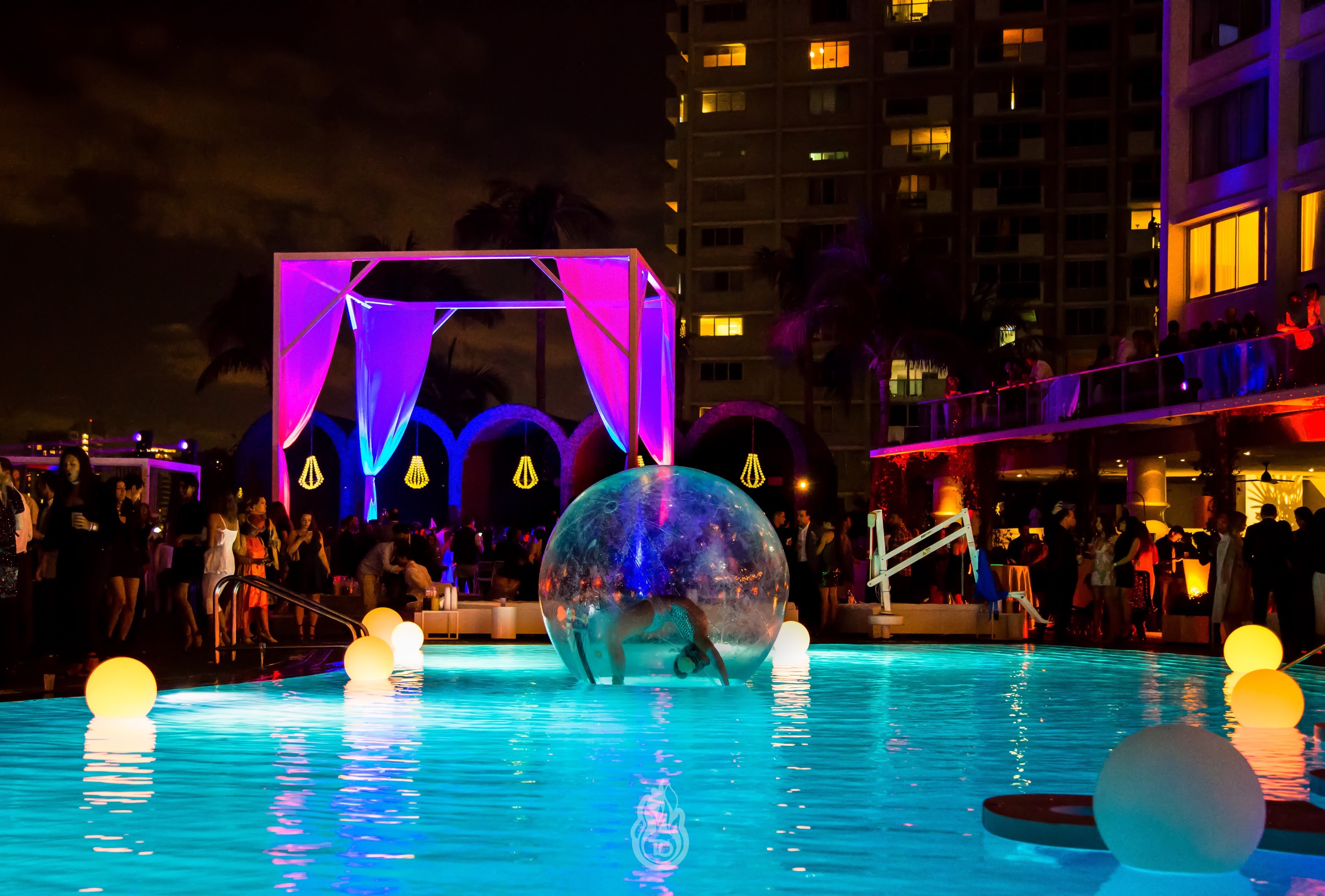 Pool Bubble