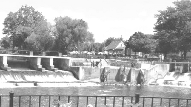 This is a picture of the Rockford Dam downtown